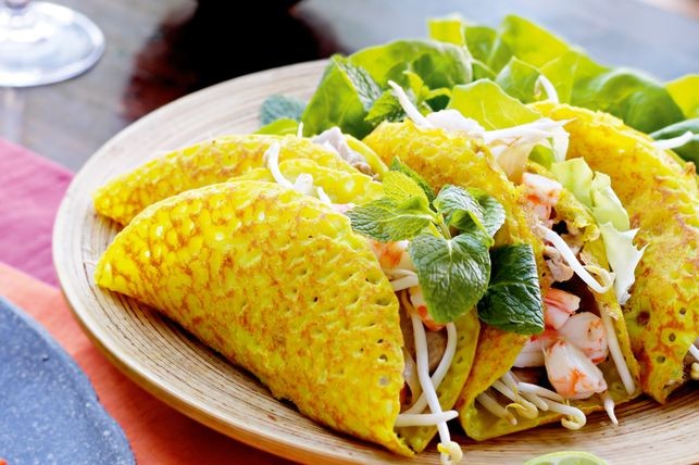 Bánh khoái Huế